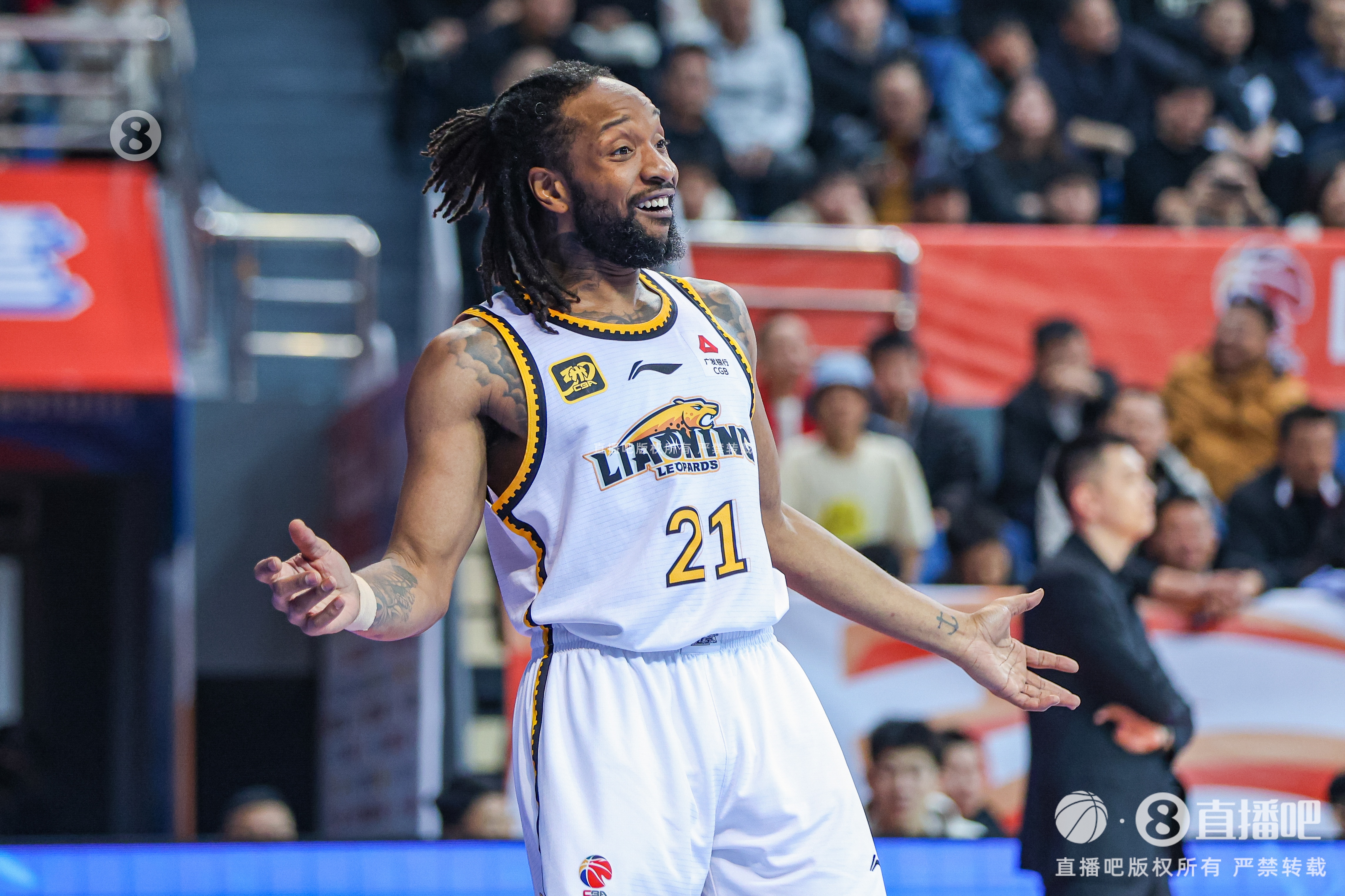 傳射俱佳！威爾斯打滿半場9中6貢獻20分5助 三分5中3